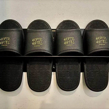 Hertz Hotel